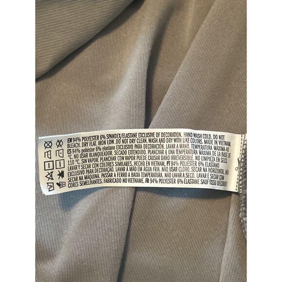 NWT Forever 21 Gray Velvety Low Neck Dress Polyester/Spandex Size Medium - Picture 5 of 6